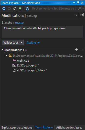 Je peux ici taper mon message de commit, voir les fichiers modifiés puis valider.